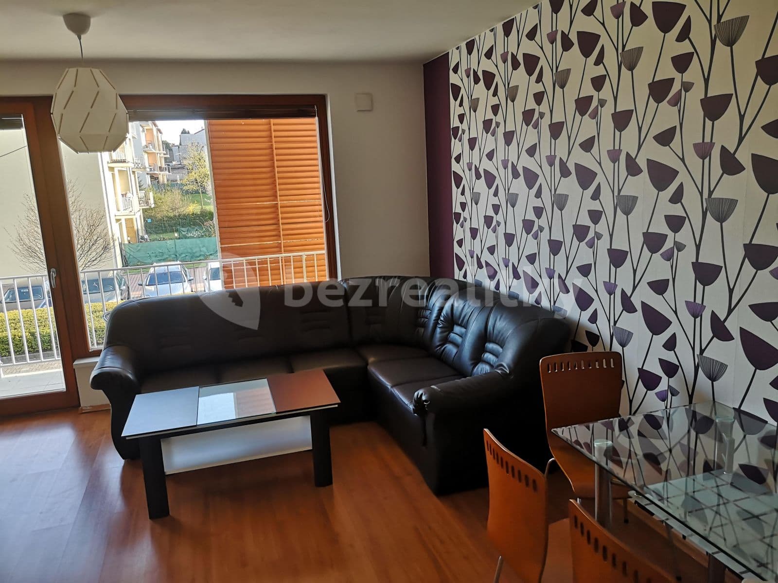 Pronájem bytu 2+kk 63 m², Za Mlýnem, Hostivice, Středočeský kraj Pronájem bytu 2+kk 63 m², Za Mlýnem, Hostivice, Středočeský kraj