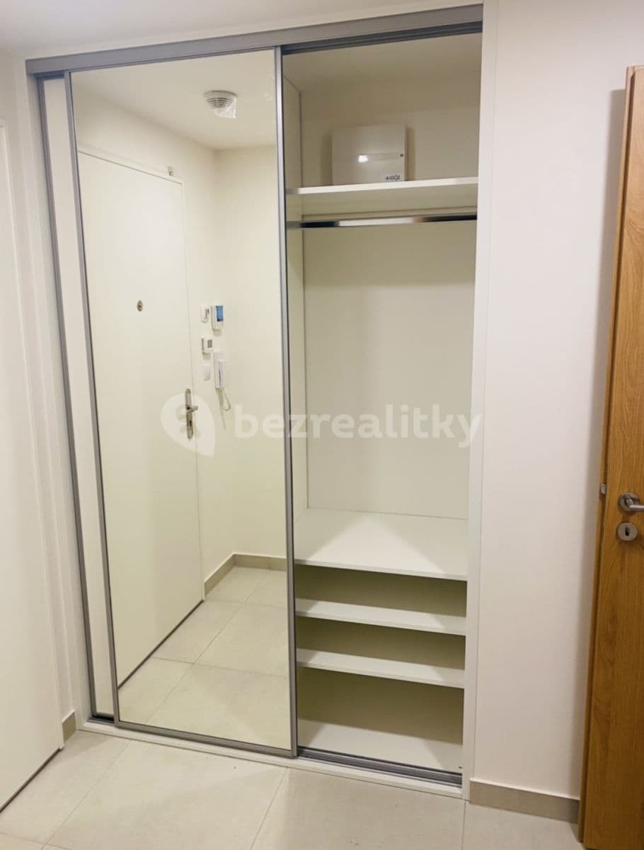 Pronájem bytu 2+kk 52 m², Pražský okruh, Praha, Praha Pronájem bytu 2+kk 52 m², Pražský okruh, Praha, Praha