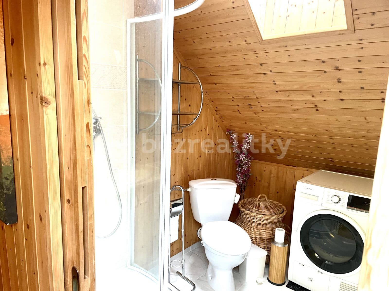 Pronájem bytu 2+kk 49 m², Hlavní, Sulice, Středočeský kraj Pronájem bytu 2+kk 49 m², Hlavní, Sulice, Středočeský kraj