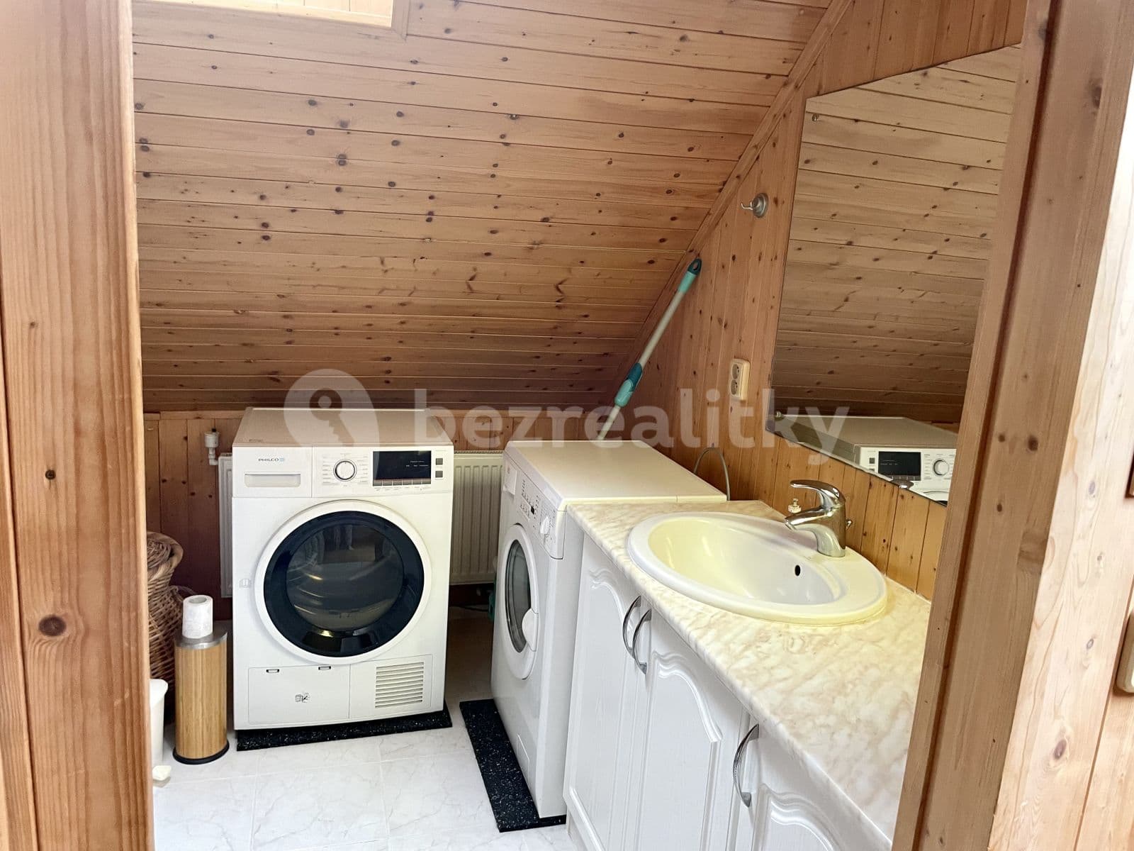 Pronájem bytu 2+kk 49 m², Hlavní, Sulice, Středočeský kraj Pronájem bytu 2+kk 49 m², Hlavní, Sulice, Středočeský kraj