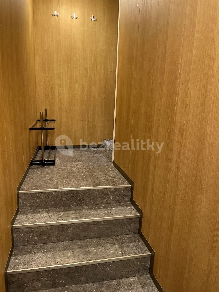 Pronájem bytu 2+kk 49 m², Hlavní, Sulice, Středočeský kraj Pronájem bytu 2+kk 49 m², Hlavní, Sulice, Středočeský kraj