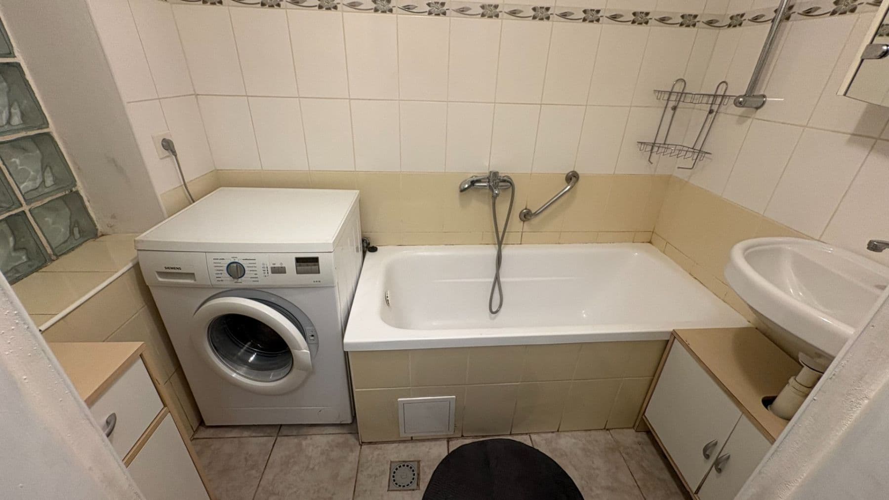 Pronájem bytu 3+1 80 m², Švermova, Nejdek, Karlovarský kraj Pronájem bytu 3+1 80 m², Švermova, Nejdek, Karlovarský kraj