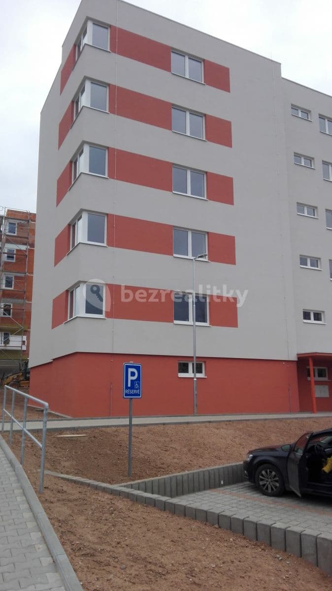 Pronájem bytu 1+kk 33 m², Maru Špačkové, Rakovník, Středočeský kraj Pronájem bytu 1+kk 33 m², Maru Špačkové, Rakovník, Středočeský kraj