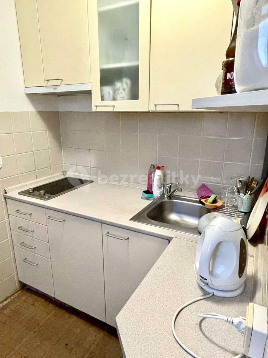 Pronájem bytu 3+1 15 m², Pod Zemankou, Praha, Praha Pronájem bytu 3+1 15 m², Pod Zemankou, Praha, Praha