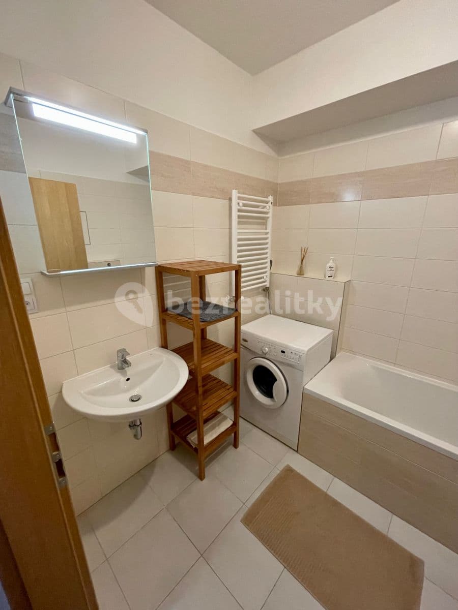 Pronájem bytu 1+kk 36 m², Theinova, Praha, Praha Pronájem bytu 1+kk 36 m², Theinova, Praha, Praha