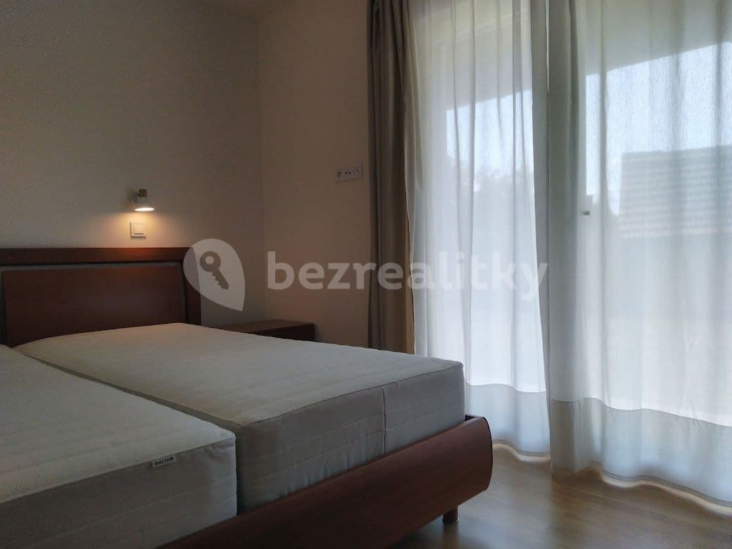 Pronájem bytu 3+kk 71 m², Družstevní, Přítluky, Jihomoravský kraj Pronájem bytu 3+kk 71 m², Družstevní, Přítluky, Jihomoravský kraj