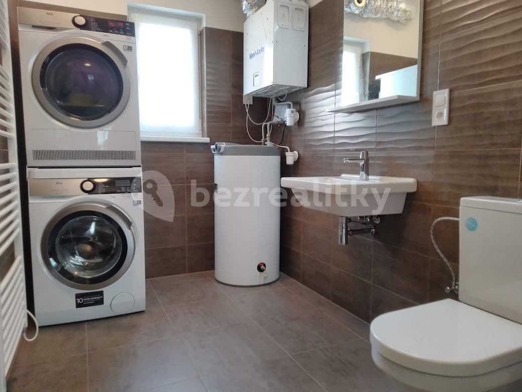 Pronájem bytu 3+kk 71 m², Družstevní, Přítluky, Jihomoravský kraj Pronájem bytu 3+kk 71 m², Družstevní, Přítluky, Jihomoravský kraj