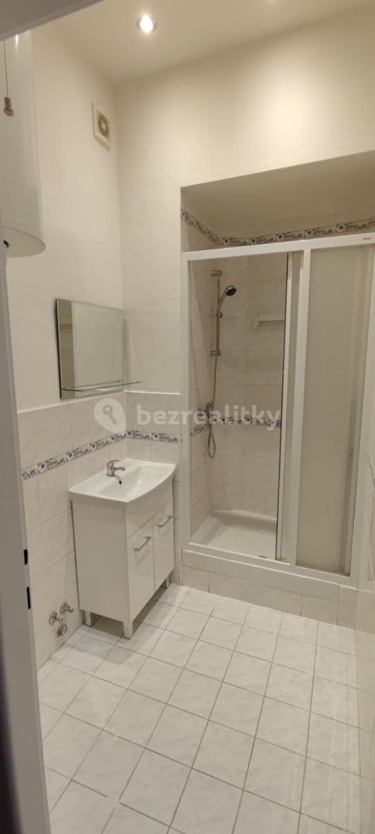 Pronájem bytu 2+kk 51 m², Kralická, Praha, Praha Pronájem bytu 2+kk 51 m², Kralická, Praha, Praha