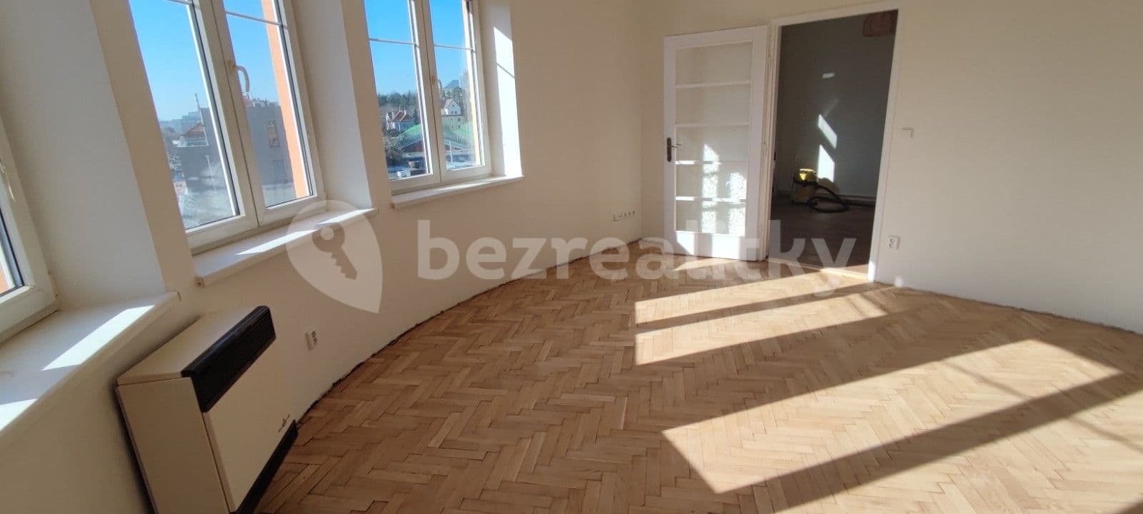Pronájem bytu 2+kk 51 m², Kralická, Praha, Praha Pronájem bytu 2+kk 51 m², Kralická, Praha, Praha