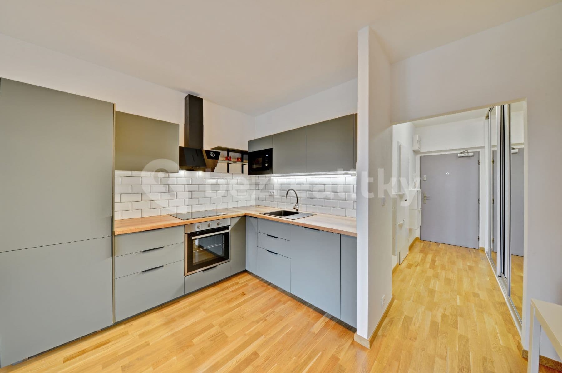Pronájem bytu 1+kk 37 m², Na Slatince, Praha, Praha Pronájem bytu 1+kk 37 m², Na Slatince, Praha, Praha
