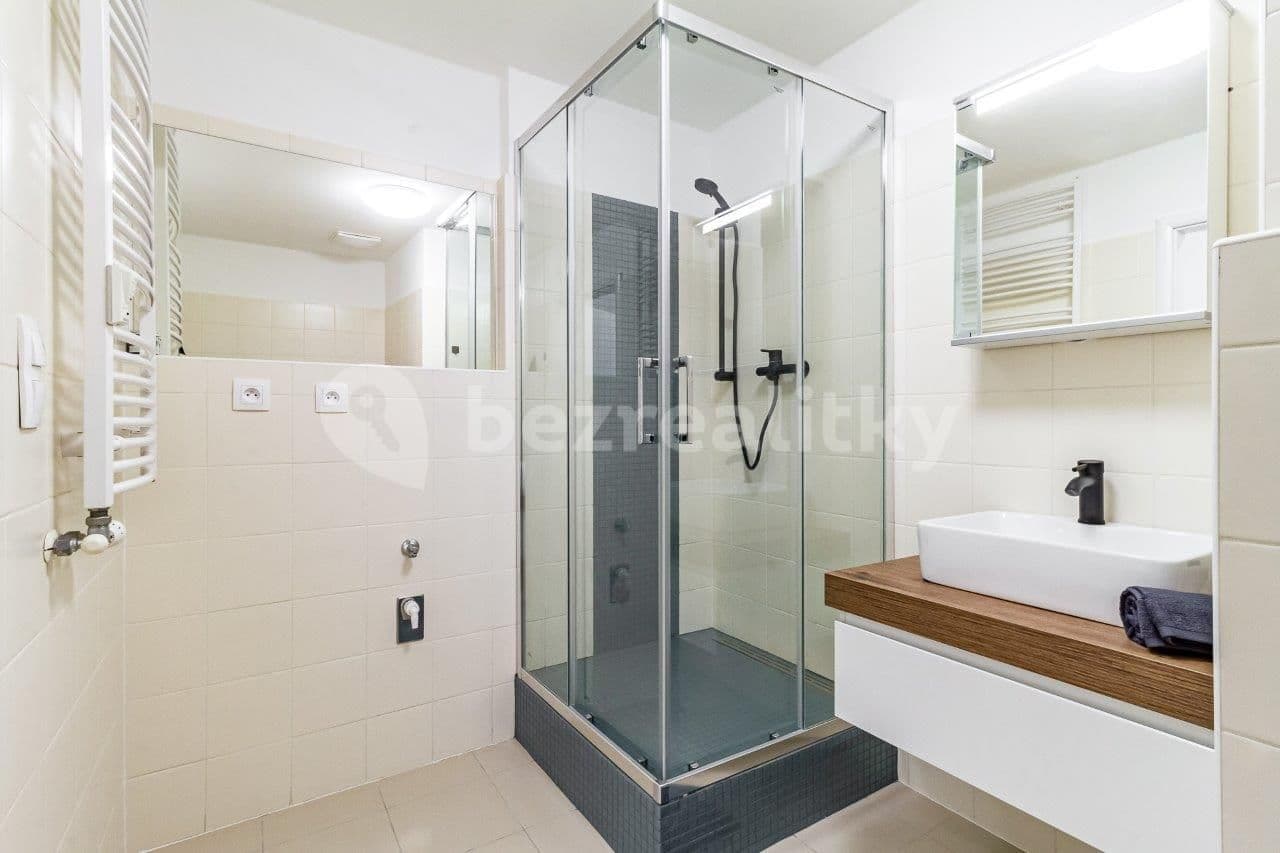 Pronájem bytu 1+kk 37 m², Na Slatince, Praha, Praha Pronájem bytu 1+kk 37 m², Na Slatince, Praha, Praha