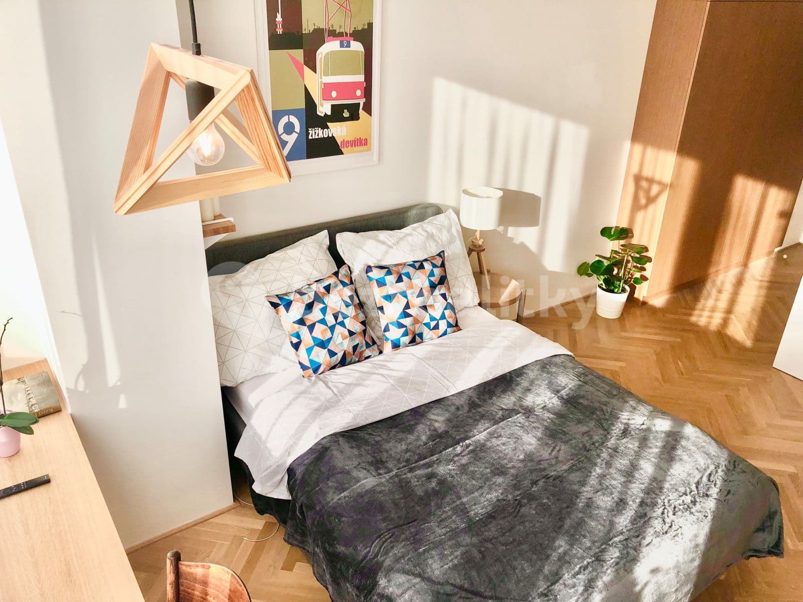 Pronájem bytu 1+kk 28 m², Lucemburská, Praha, Praha Pronájem bytu 1+kk 28 m², Lucemburská, Praha, Praha