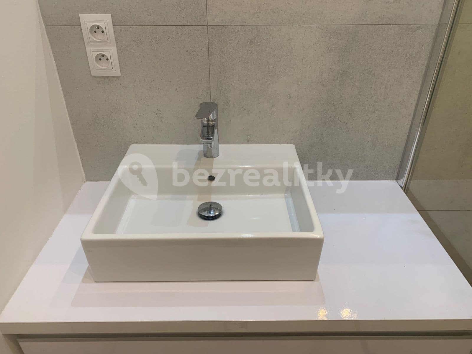 Pronájem bytu 2+kk 52 m², Kolbenova, Praha, Praha Pronájem bytu 2+kk 52 m², Kolbenova, Praha, Praha