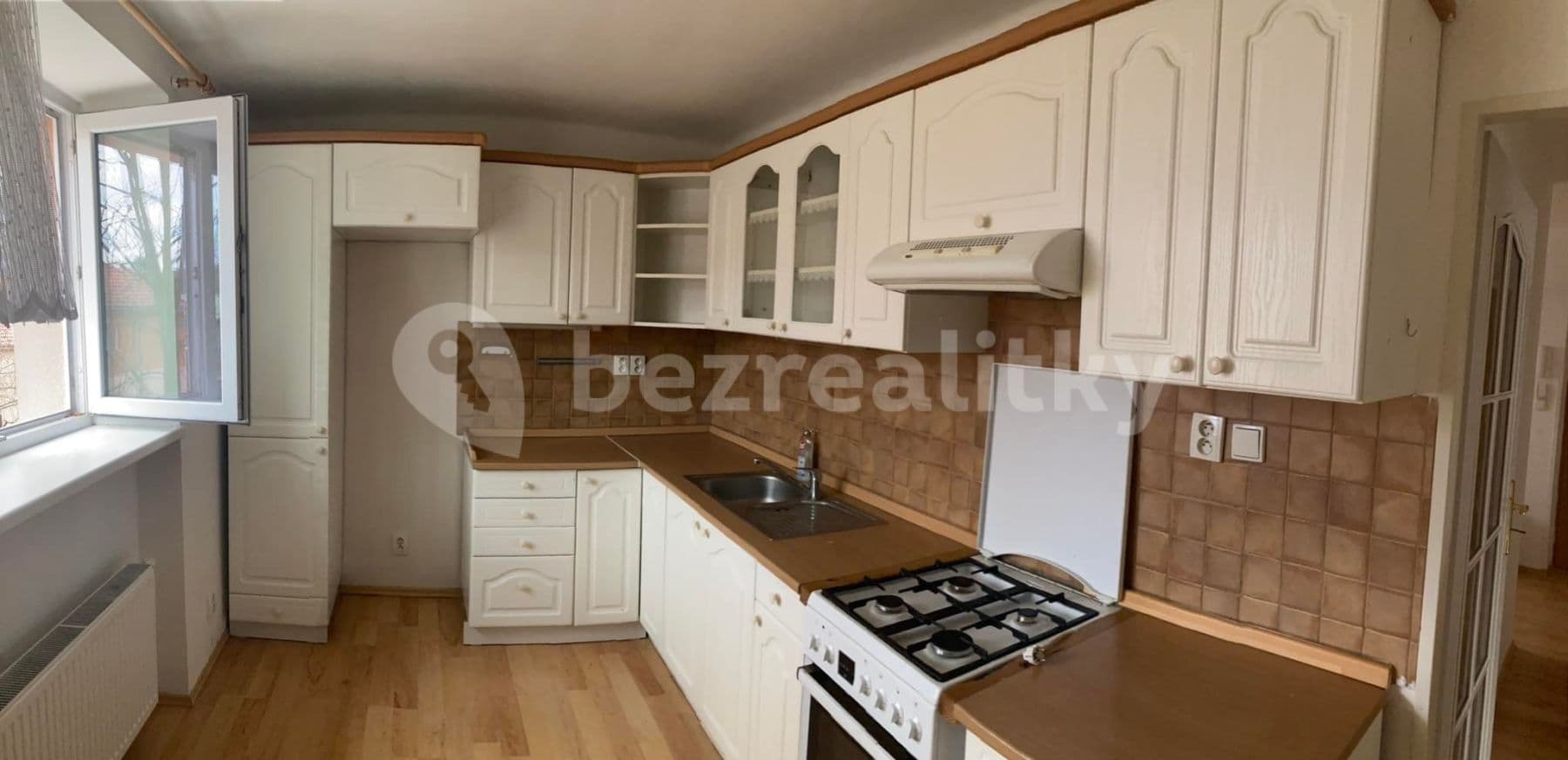Pronájem bytu 2+1 56 m², Americká, Teplice, Ústecký kraj Pronájem bytu 2+1 56 m², Americká, Teplice, Ústecký kraj