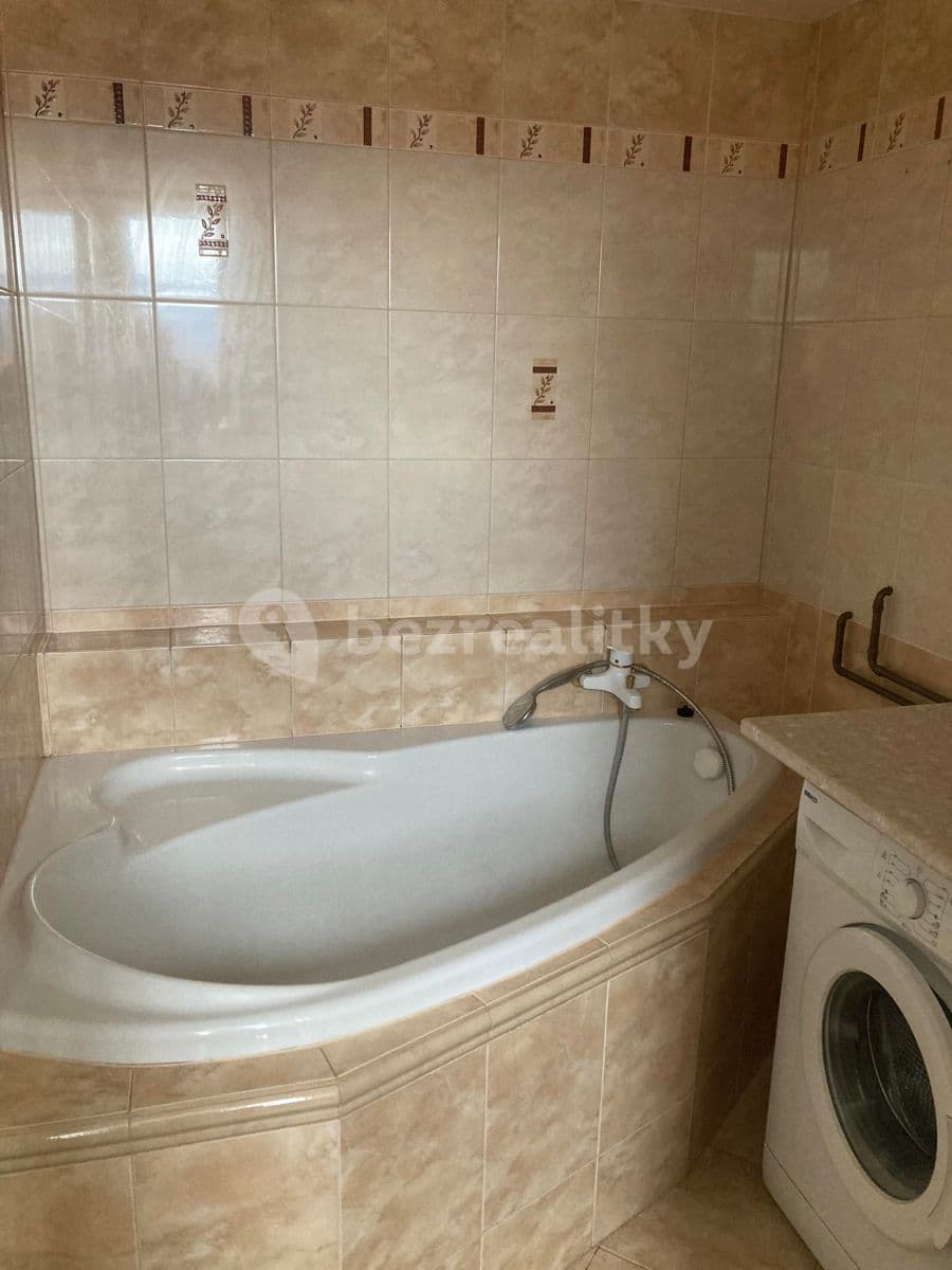 Pronájem bytu 2+1 56 m², Americká, Teplice, Ústecký kraj Pronájem bytu 2+1 56 m², Americká, Teplice, Ústecký kraj