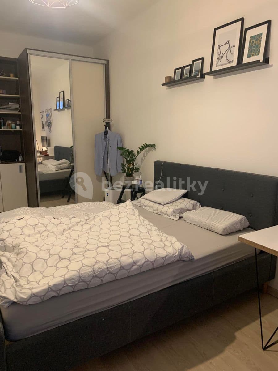 Pronájem bytu 2+kk 55 m², V Závětří, Praha, Praha Pronájem bytu 2+kk 55 m², V Závětří, Praha, Praha