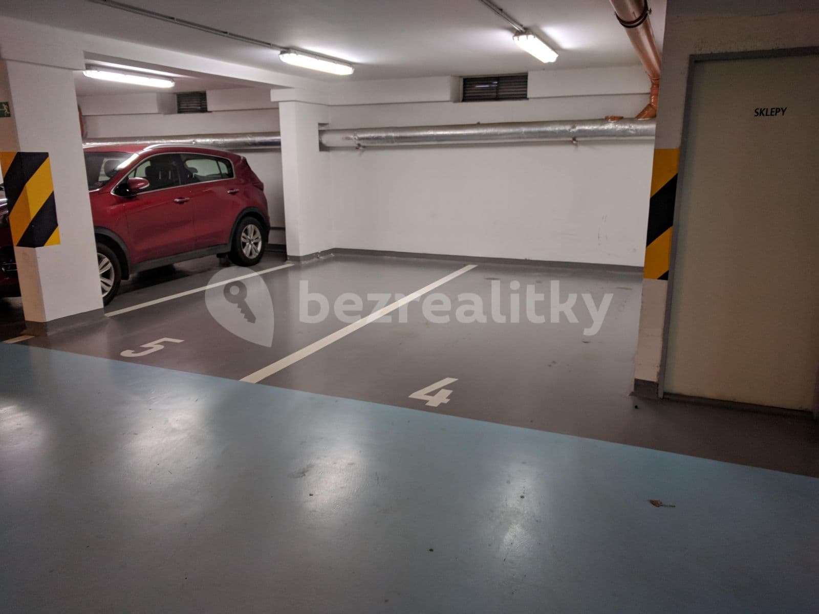 Pronájem garáže 15 m², Chotěšovská, Praha, Praha Pronájem garáže 15 m², Chotěšovská, Praha, Praha