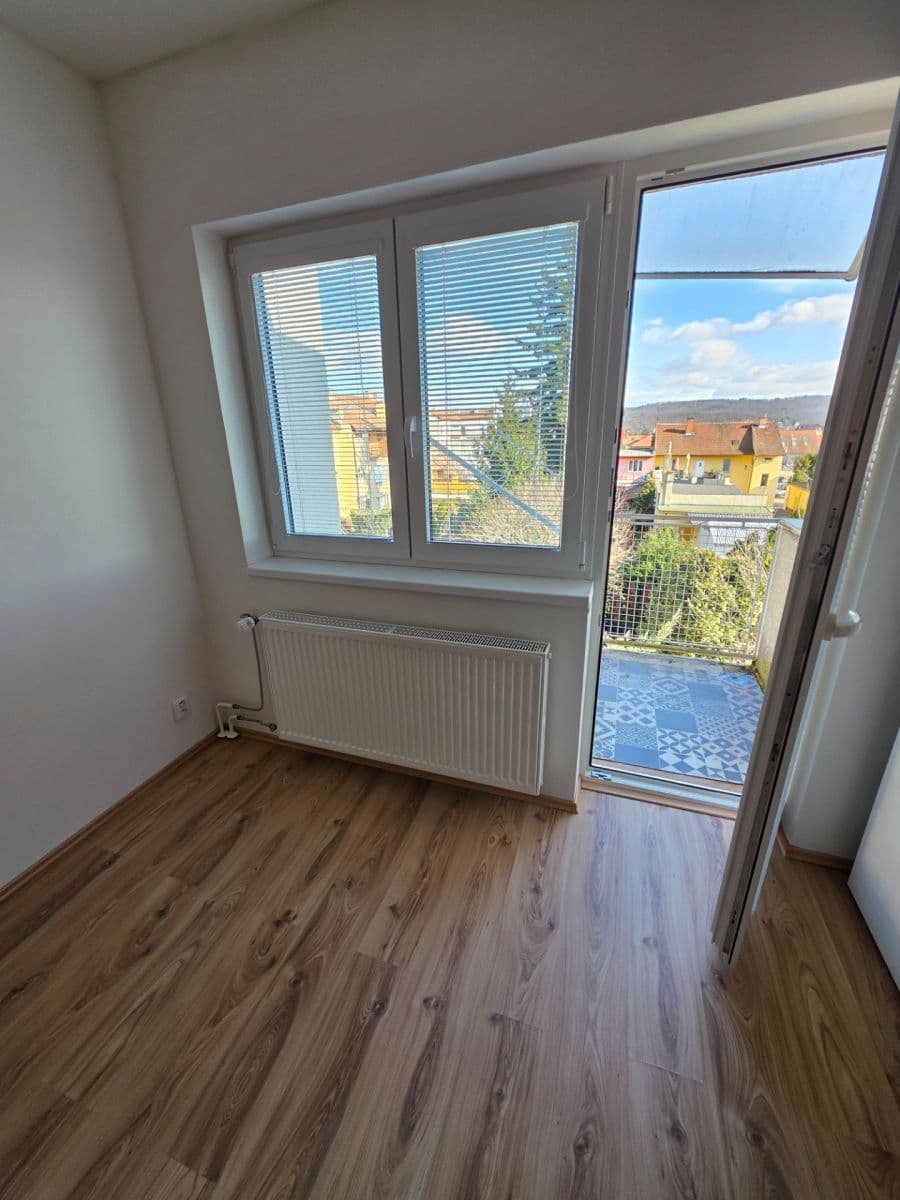 Pronájem bytu 2+kk 50 m², Sibiřská, Brno, Jihomoravský kraj Pronájem bytu 2+kk 50 m², Sibiřská, Brno, Jihomoravský kraj