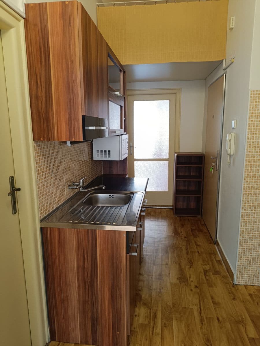 Pronájem bytu 2+kk 45 m², Za Pohořelcem, Praha, Praha Pronájem bytu 2+kk 45 m², Za Pohořelcem, Praha, Praha