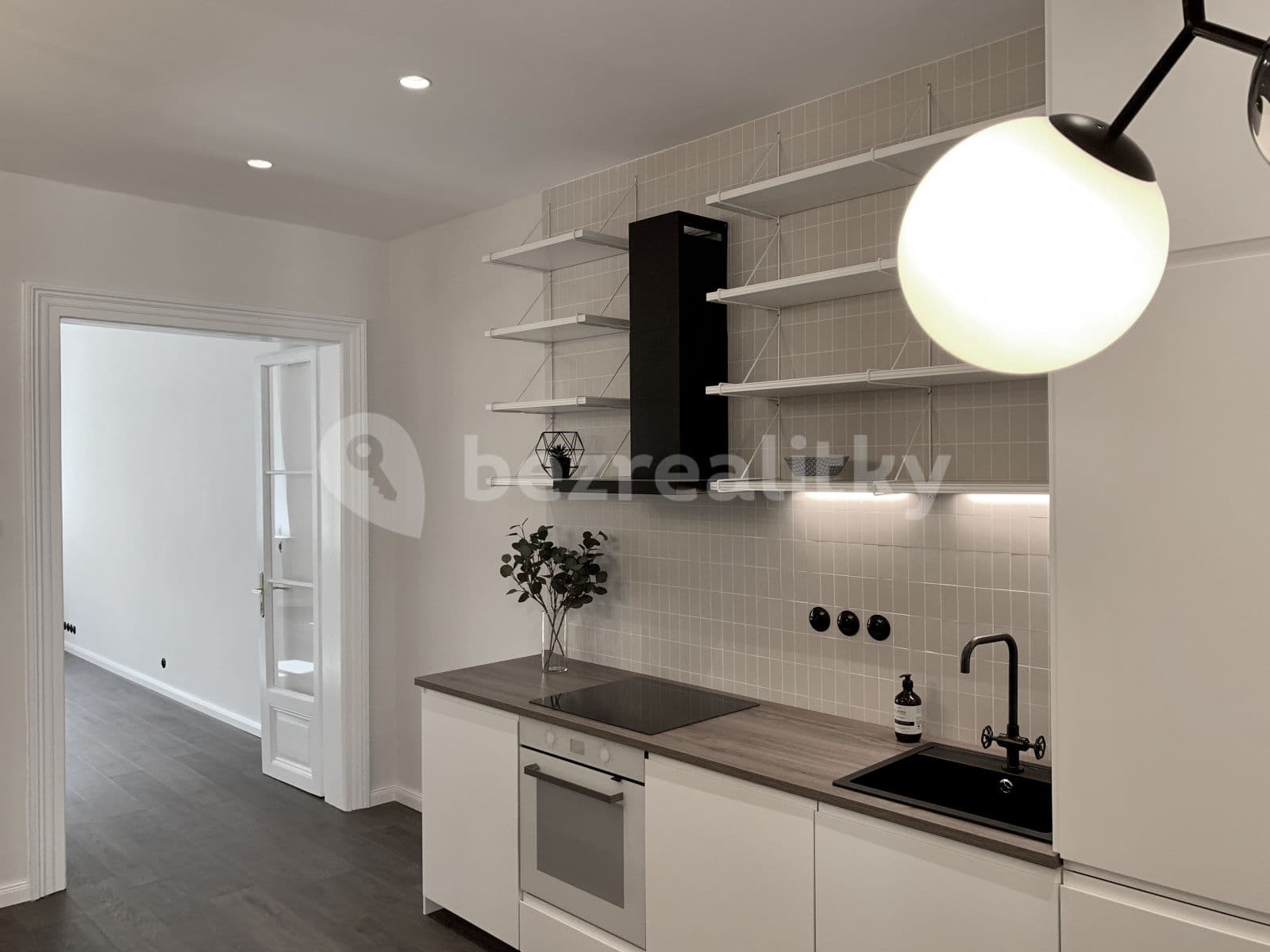 Pronájem bytu 2+kk 66 m², Štefánikova, Praha, Praha Pronájem bytu 2+kk 66 m², Štefánikova, Praha, Praha