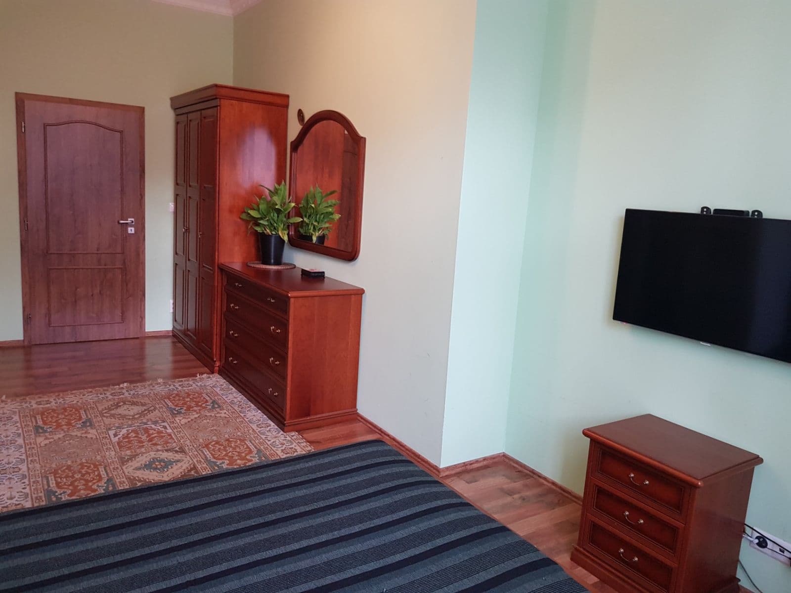 Prodej bytu 3+1 85 m², Moravská, Karlovy Vary, Karlovarský kraj Prodej bytu 3+1 85 m², Moravská, Karlovy Vary, Karlovarský kraj