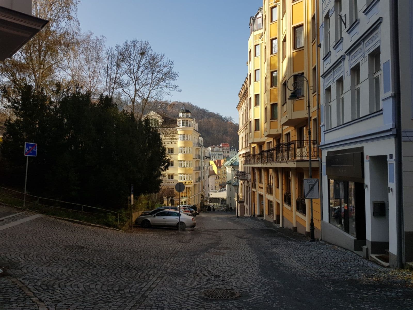 Prodej bytu 3+1 85 m², Moravská, Karlovy Vary, Karlovarský kraj Prodej bytu 3+1 85 m², Moravská, Karlovy Vary, Karlovarský kraj