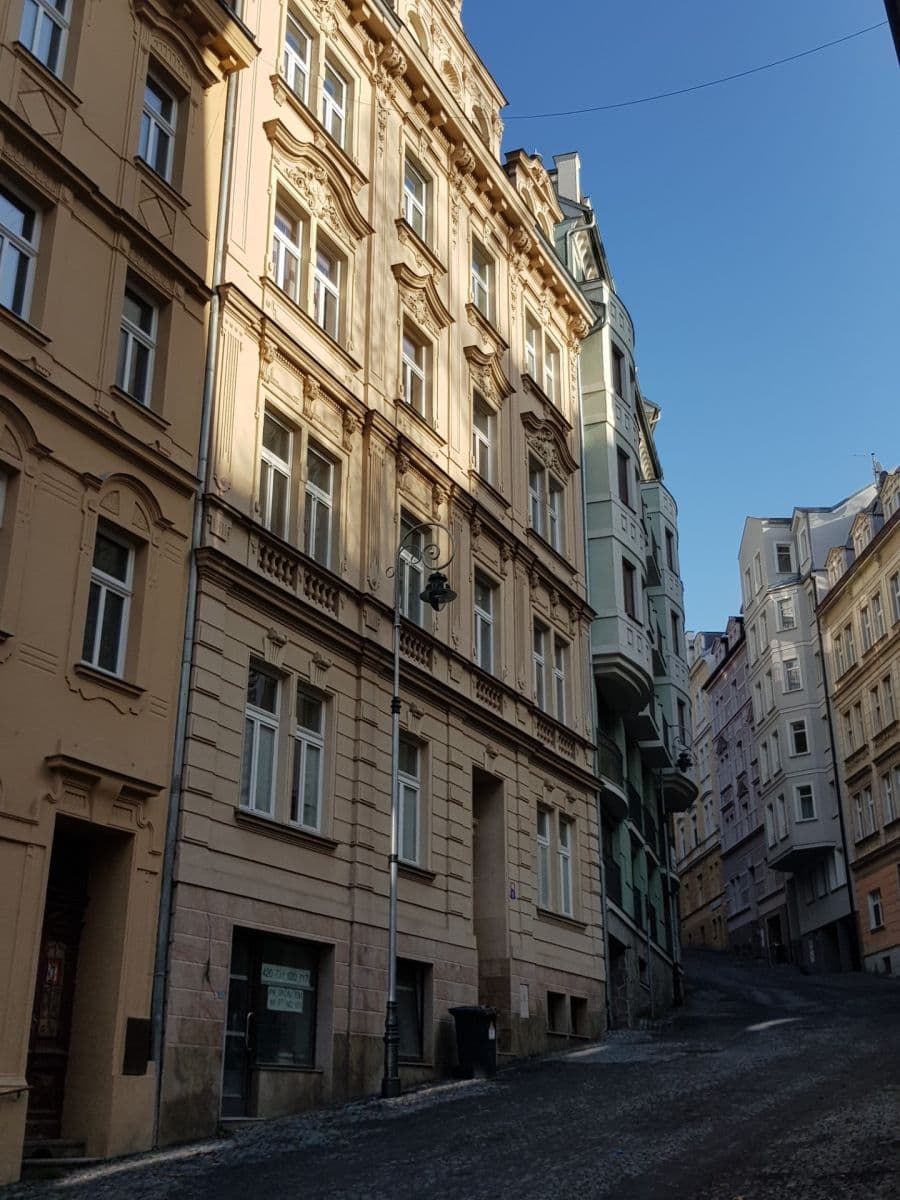 Prodej bytu 3+1 85 m², Moravská, Karlovy Vary, Karlovarský kraj Prodej bytu 3+1 85 m², Moravská, Karlovy Vary, Karlovarský kraj