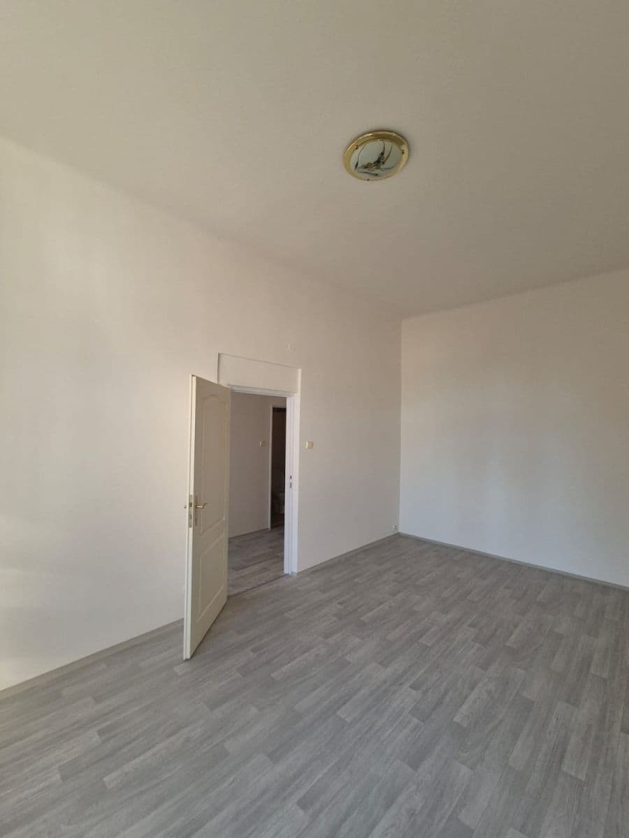 Pronájem bytu 1+1 35 m², Vacínova, Praha, Praha Pronájem bytu 1+1 35 m², Vacínova, Praha, Praha