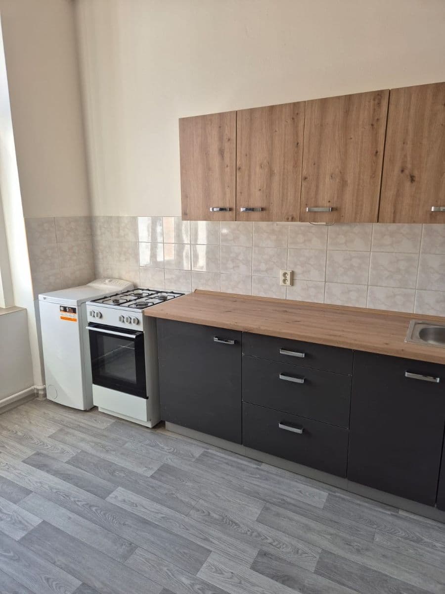 Pronájem bytu 1+1 35 m², Vacínova, Praha, Praha Pronájem bytu 1+1 35 m², Vacínova, Praha, Praha