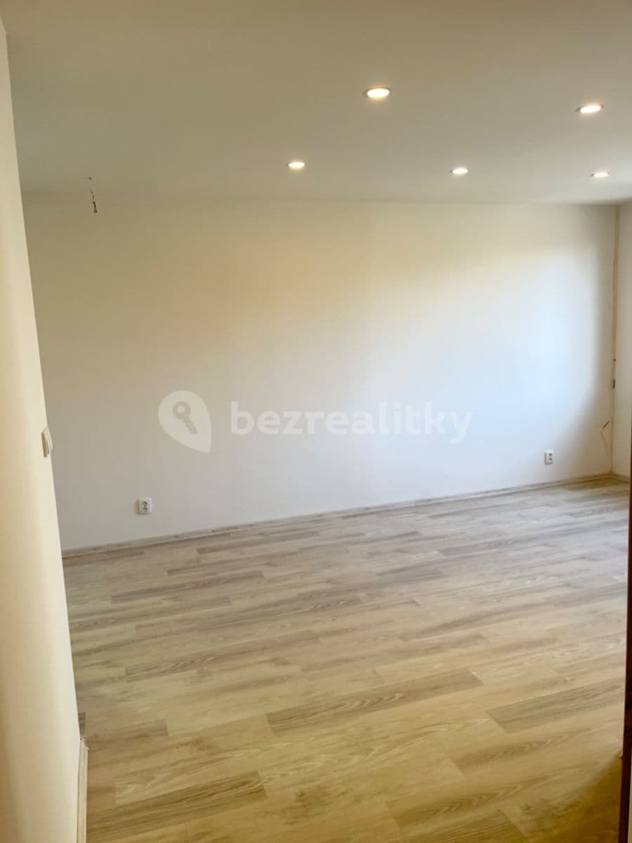 Pronájem bytu 2+kk 45 m², Vitry, Kladno, Středočeský kraj Pronájem bytu 2+kk 45 m², Vitry, Kladno, Středočeský kraj