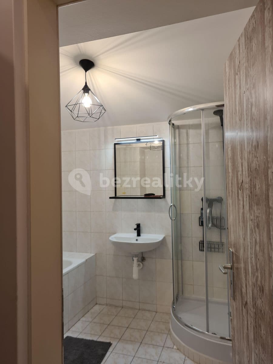 Pronájem bytu 2+kk 52 m², Za Sídlištěm, Dolní Břežany, Středočeský kraj Pronájem bytu 2+kk 52 m², Za Sídlištěm, Dolní Břežany, Středočeský kraj