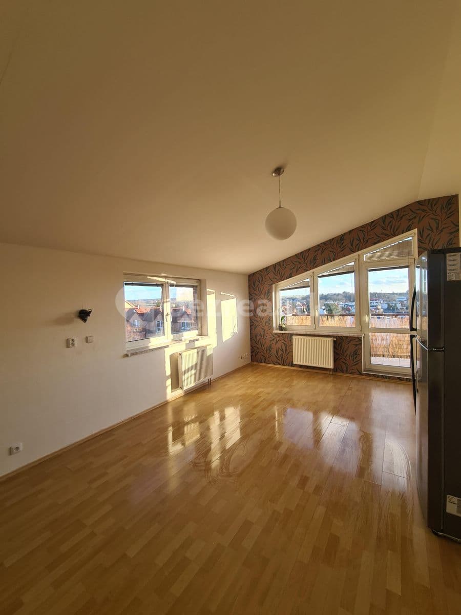 Pronájem bytu 2+kk 52 m², Za Sídlištěm, Dolní Břežany, Středočeský kraj Pronájem bytu 2+kk 52 m², Za Sídlištěm, Dolní Břežany, Středočeský kraj