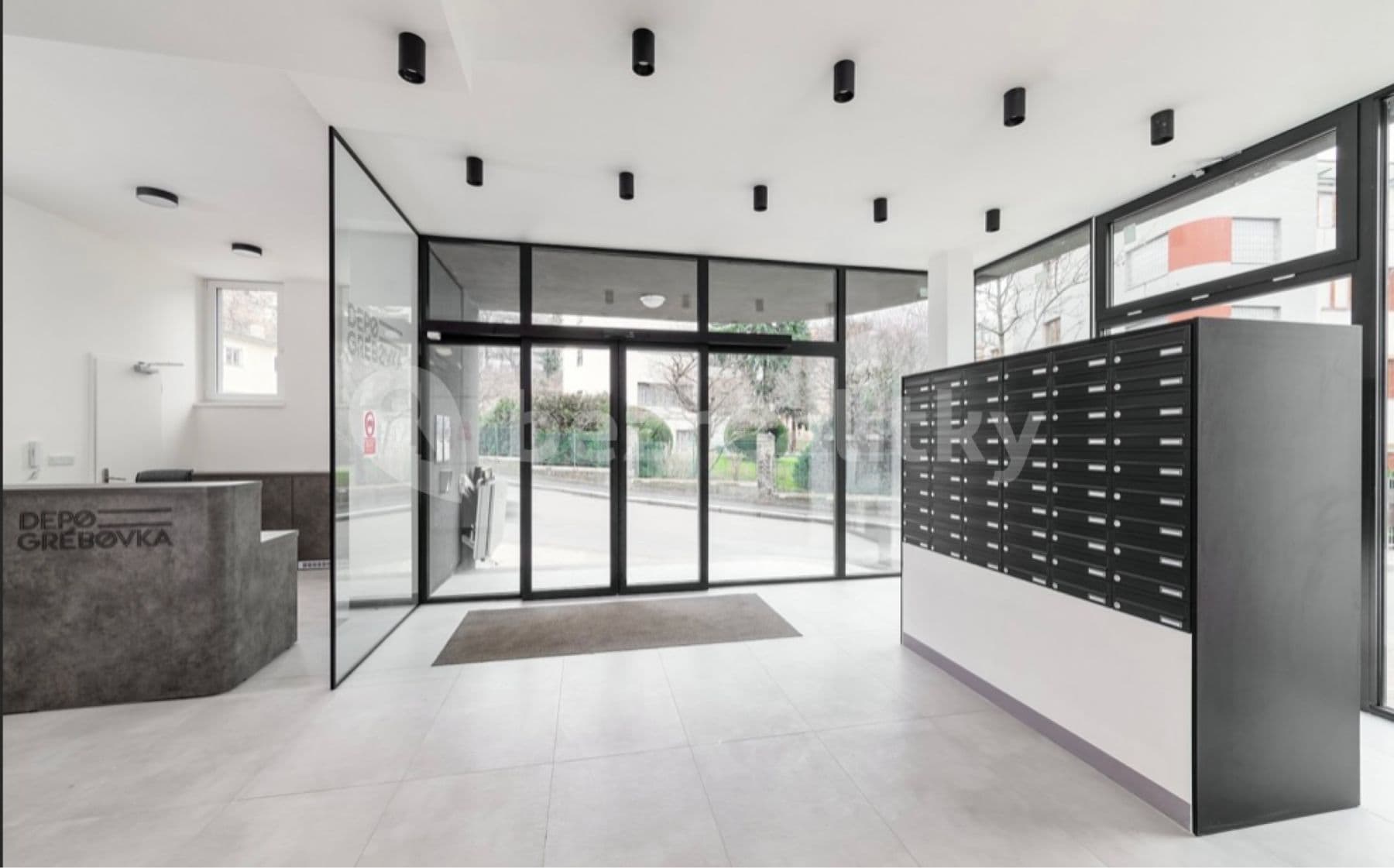 Pronájem bytu Garsoniéra 29 m², Perucká, Praha, Praha Pronájem bytu Garsoniéra 29 m², Perucká, Praha, Praha