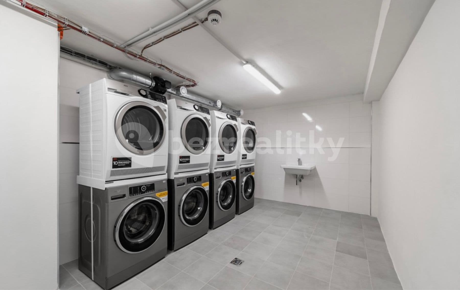 Pronájem bytu Garsoniéra 29 m², Perucká, Praha, Praha Pronájem bytu Garsoniéra 29 m², Perucká, Praha, Praha