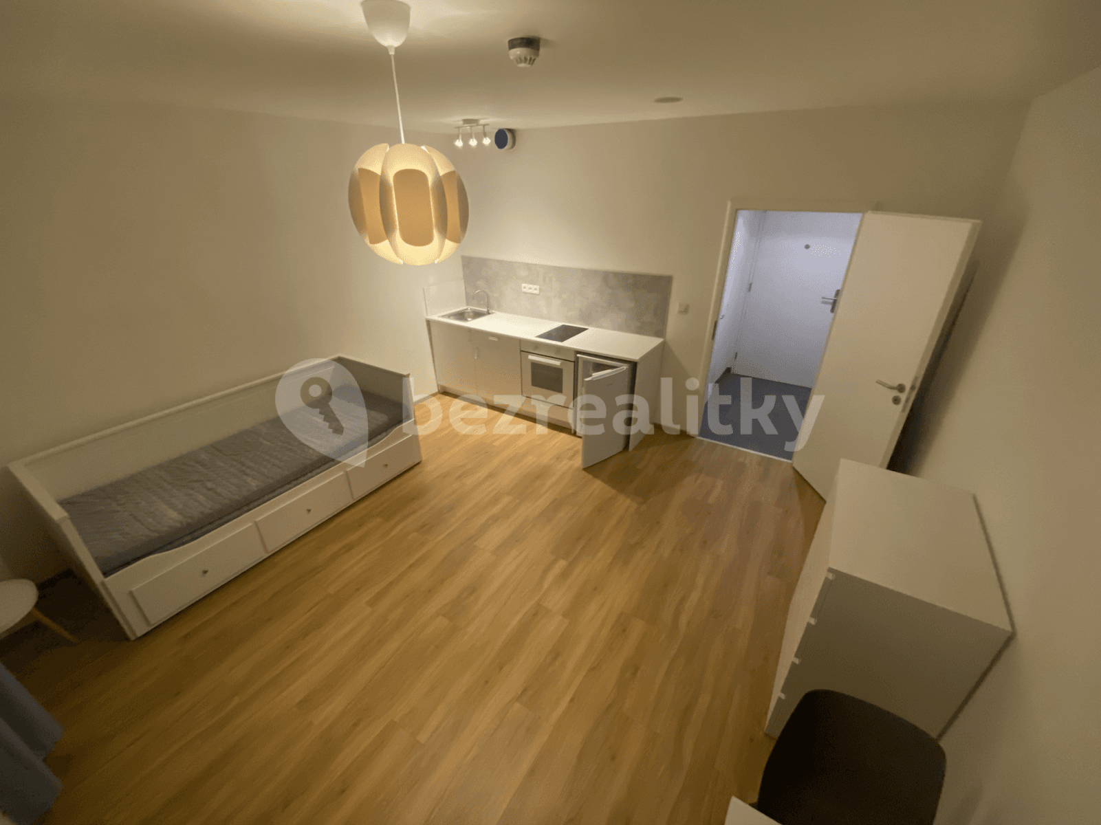 Pronájem bytu Garsoniéra 29 m², Perucká, Praha, Praha Pronájem bytu Garsoniéra 29 m², Perucká, Praha, Praha