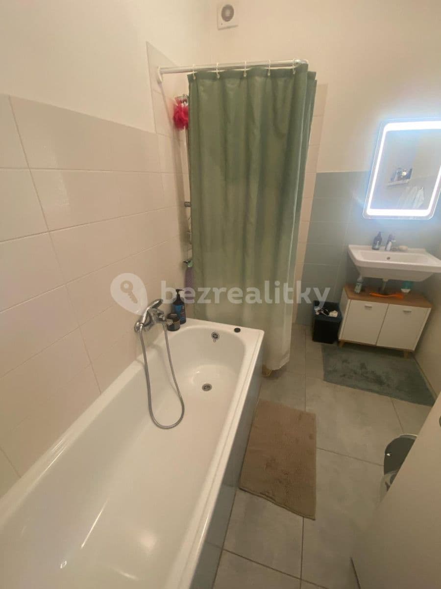 Pronájem bytu 2+kk 75 m², Pod Hájem, Praha, Praha Pronájem bytu 2+kk 75 m², Pod Hájem, Praha, Praha
