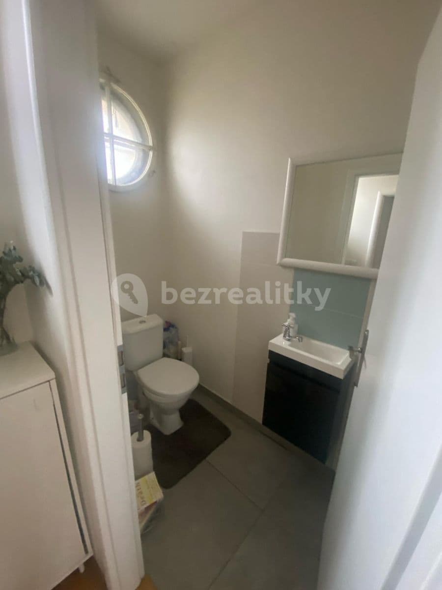 Pronájem bytu 2+kk 75 m², Pod Hájem, Praha, Praha Pronájem bytu 2+kk 75 m², Pod Hájem, Praha, Praha