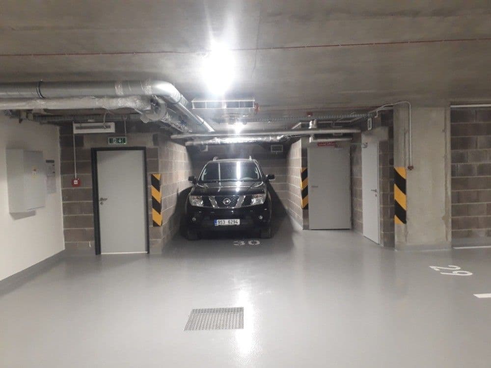 Pronájem garáže 15 m², Olgy Havlové, Praha, Praha Pronájem garáže 15 m², Olgy Havlové, Praha, Praha