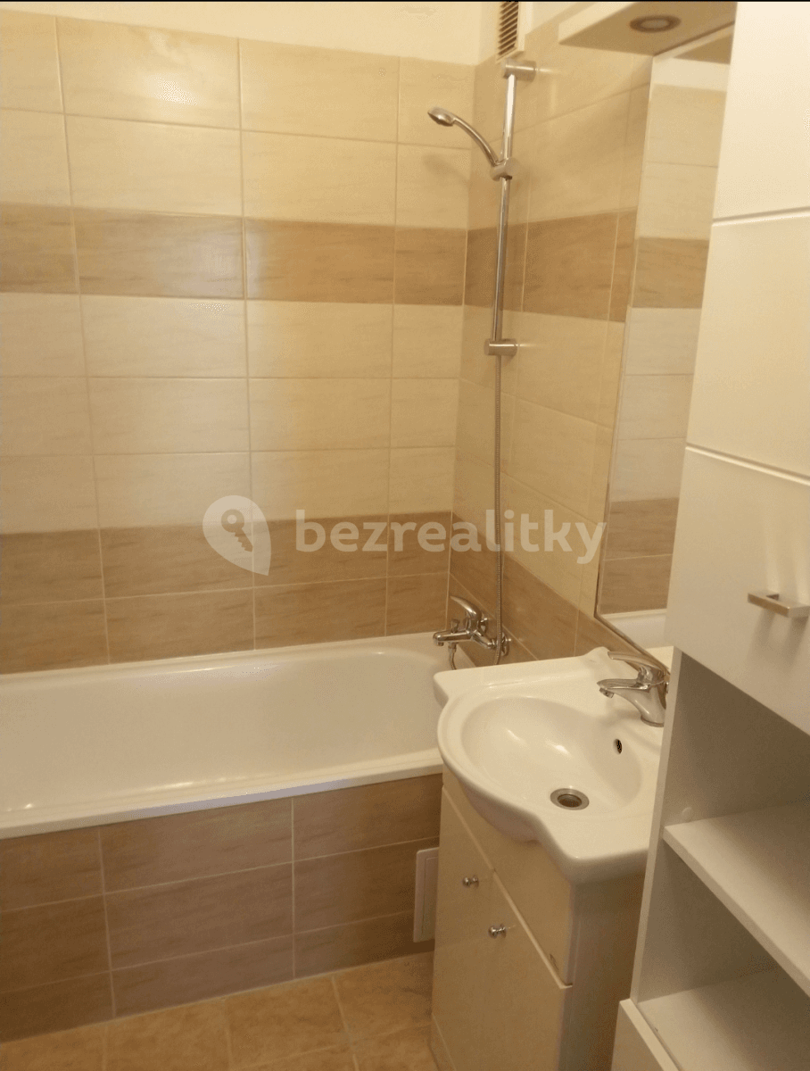 Pronájem bytu 3+1 73 m², Suchý vršek, Praha, Praha Pronájem bytu 3+1 73 m², Suchý vršek, Praha, Praha