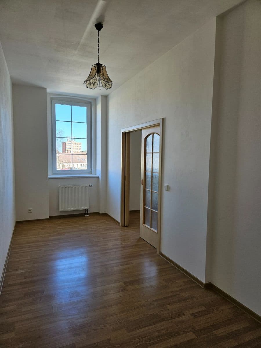 Pronájem bytu 2+kk 35 m², Komenského, Neveklov, Středočeský kraj Pronájem bytu 2+kk 35 m², Komenského, Neveklov, Středočeský kraj