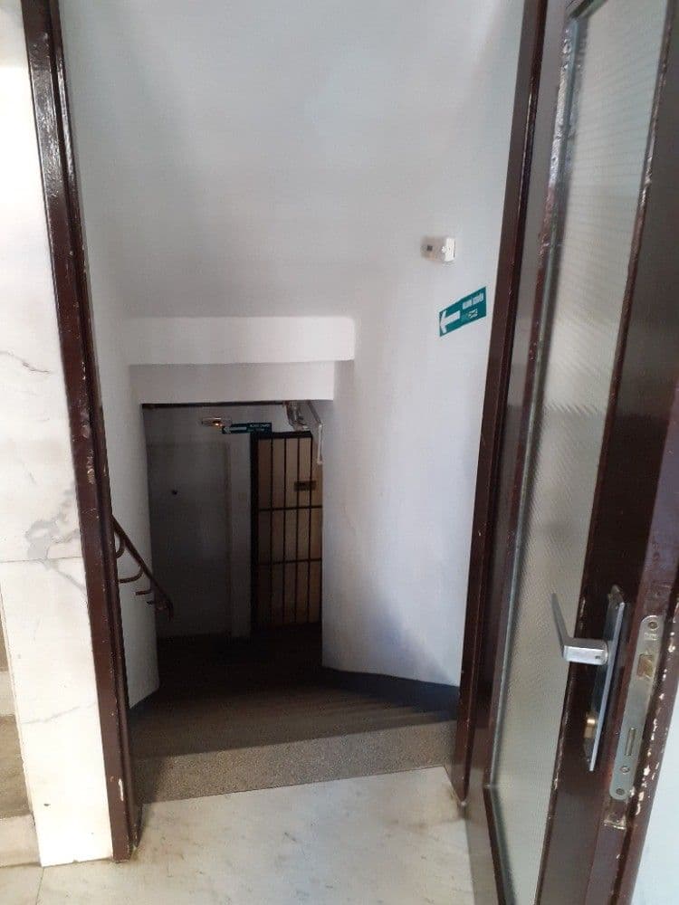 Pronájem nebytového prostoru 28 m², Kouřimská, Praha, Praha Pronájem nebytového prostoru 28 m², Kouřimská, Praha, Praha
