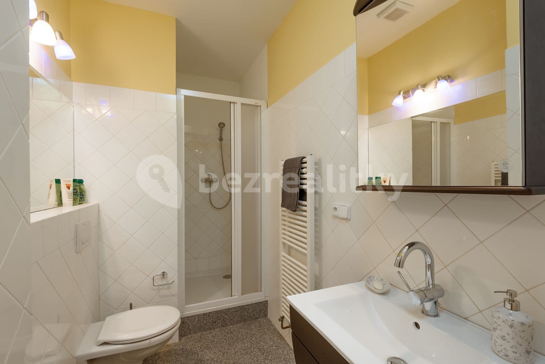 Pronájem bytu 2+kk 49 m², Řeznická, Praha, Praha Pronájem bytu 2+kk 49 m², Řeznická, Praha, Praha