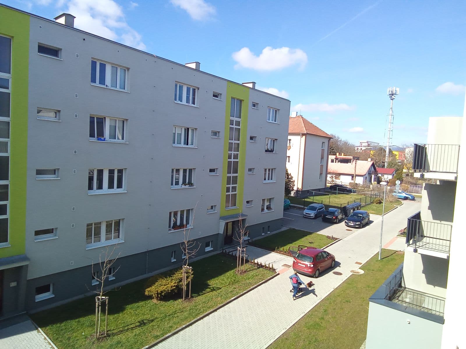 Pronájem bytu 2+kk 45 m², Karla Čapka, Unhošť, Středočeský kraj Pronájem bytu 2+kk 45 m², Karla Čapka, Unhošť, Středočeský kraj