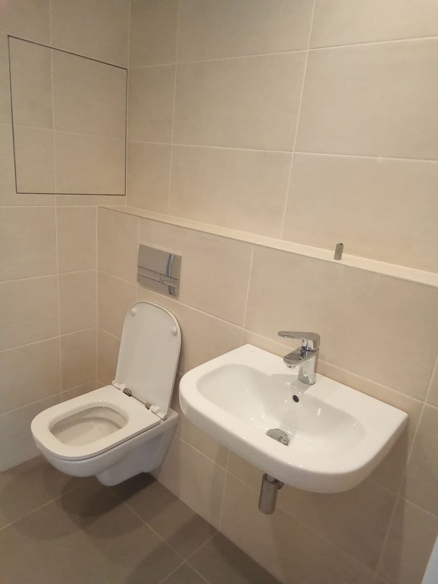 Pronájem bytu 2+kk 45 m², Karla Čapka, Unhošť, Středočeský kraj Pronájem bytu 2+kk 45 m², Karla Čapka, Unhošť, Středočeský kraj