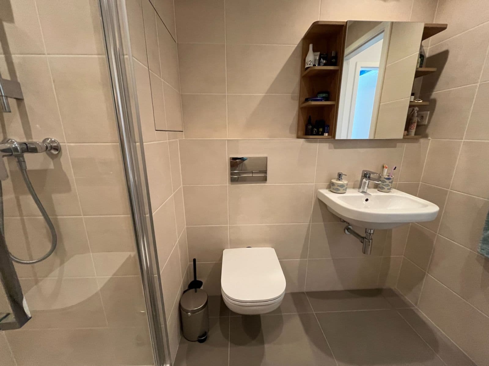 Pronájem bytu 2+kk 45 m², Karla Čapka, Unhošť, Středočeský kraj Pronájem bytu 2+kk 45 m², Karla Čapka, Unhošť, Středočeský kraj