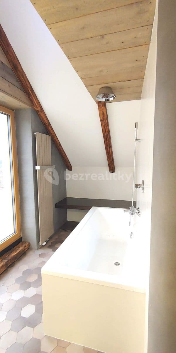 Pronájem domu 224 m², pozemek 572 m², Dolejší, Kosoř, Středočeský kraj Pronájem domu 224 m², pozemek 572 m², Dolejší, Kosoř, Středočeský kraj