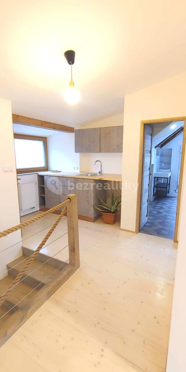 Pronájem domu 224 m², pozemek 572 m², Dolejší, Kosoř, Středočeský kraj Pronájem domu 224 m², pozemek 572 m², Dolejší, Kosoř, Středočeský kraj