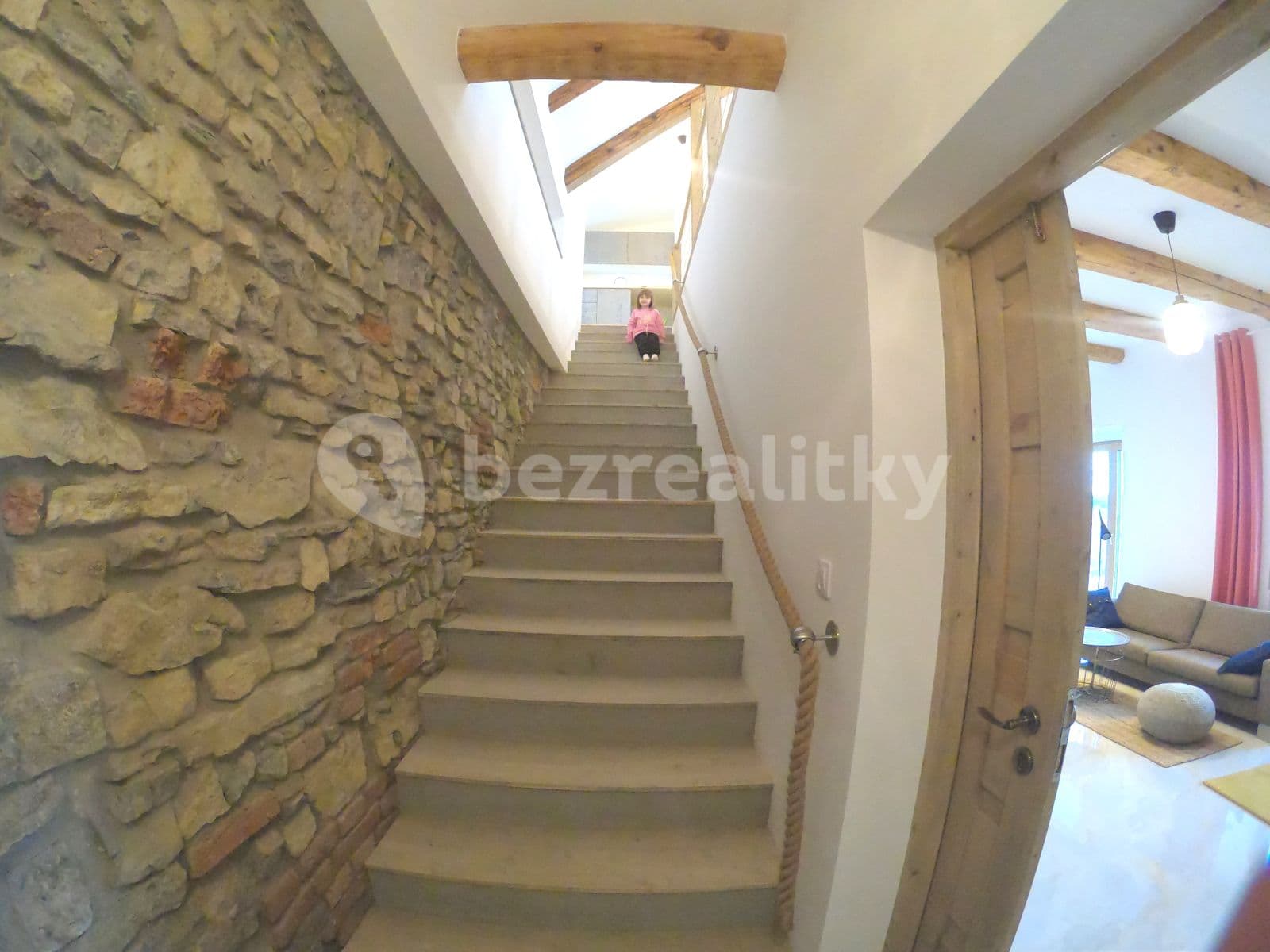 Pronájem domu 224 m², pozemek 572 m², Dolejší, Kosoř, Středočeský kraj Pronájem domu 224 m², pozemek 572 m², Dolejší, Kosoř, Středočeský kraj