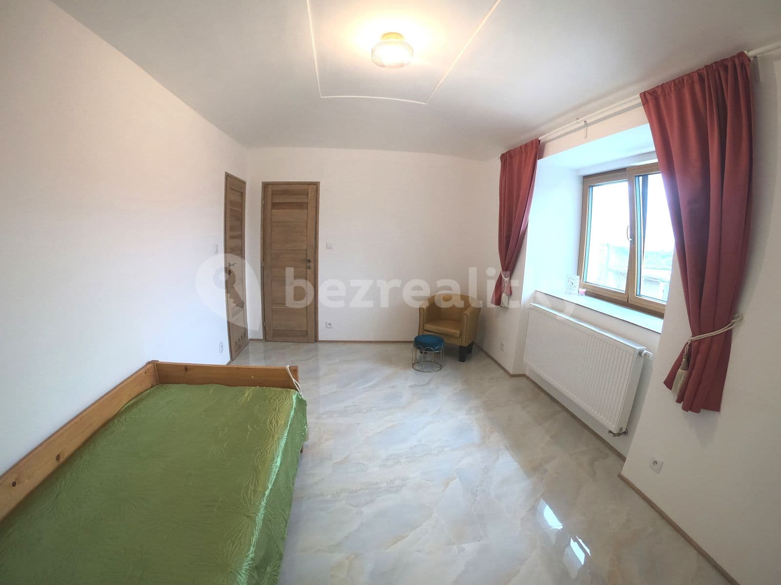 Pronájem domu 224 m², pozemek 572 m², Dolejší, Kosoř, Středočeský kraj Pronájem domu 224 m², pozemek 572 m², Dolejší, Kosoř, Středočeský kraj