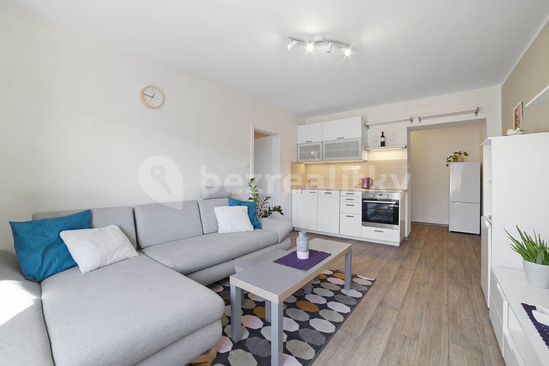 Pronájem bytu 2+kk 35 m², Ondřejovská, Mnichovice, Středočeský kraj Pronájem bytu 2+kk 35 m², Ondřejovská, Mnichovice, Středočeský kraj